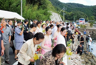 S-浮島丸献花